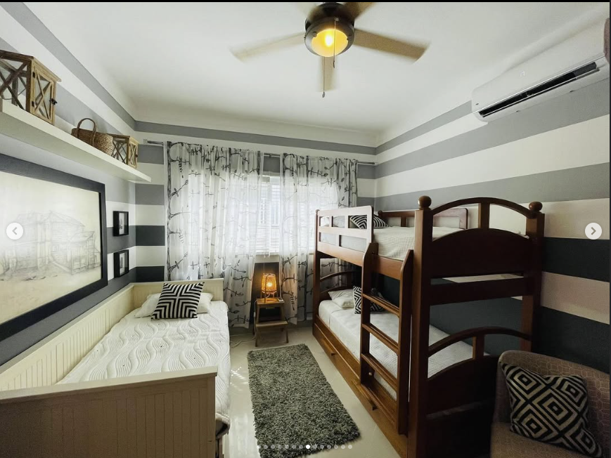 Screenshot from 2025-10-31 21-15-31