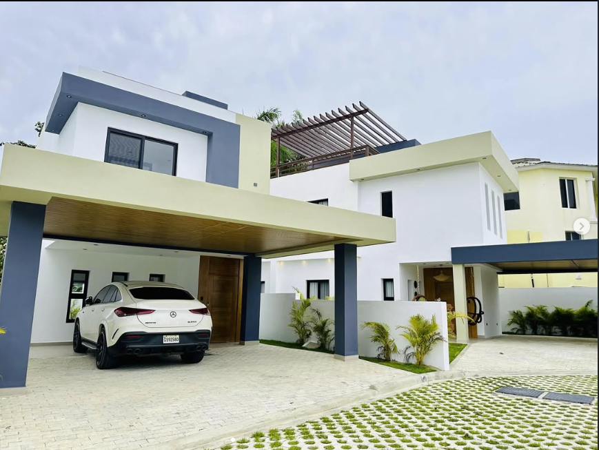 Screenshot from 2025-10-31 21-34-01