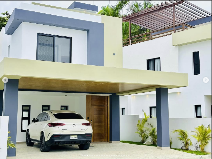 Screenshot from 2025-10-31 21-34-07