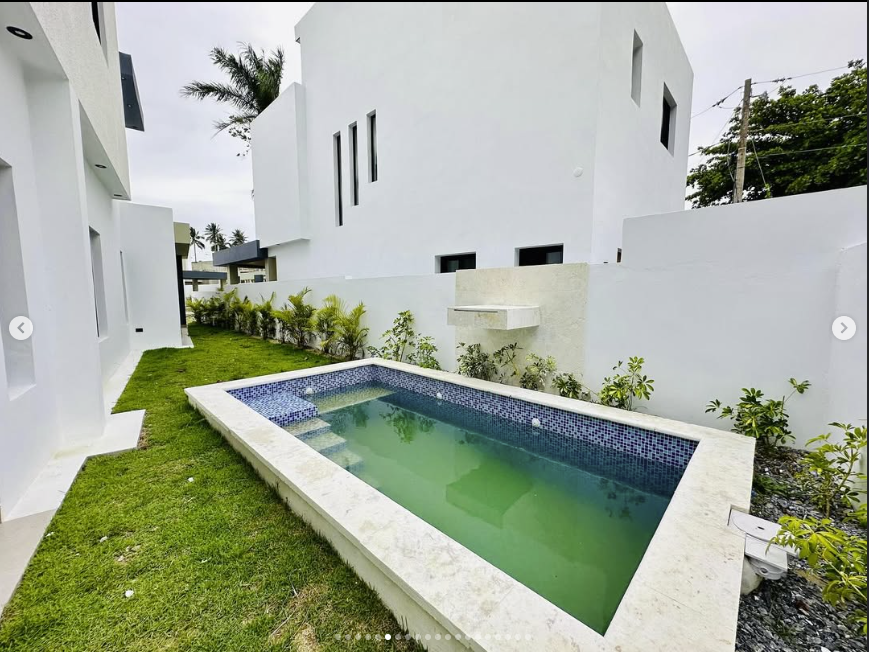 Screenshot from 2025-10-31 21-34-17